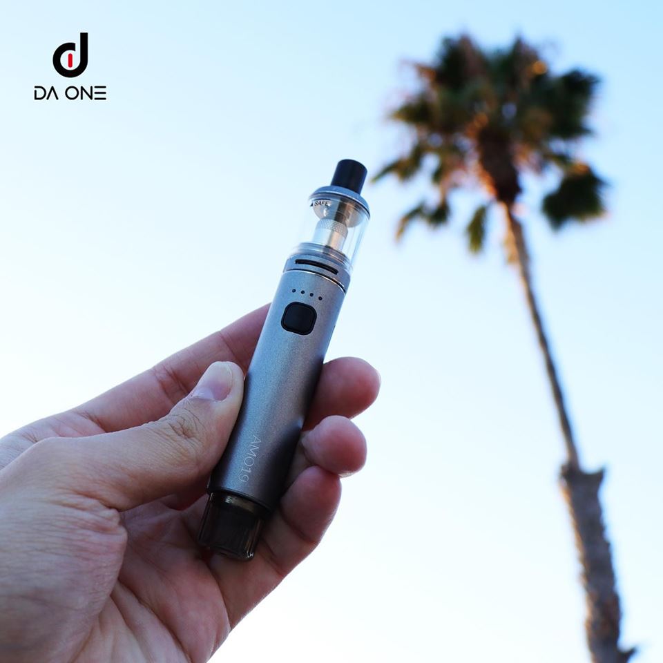 daonetechtw's tweet photo. The rule on weekdays is that it’s always #amo19 o’clock. 

#daonetech #daones #vapelyfe #vapefam #vapecommunity #vapeon #vapedaily #daonetechtw #dampfen #daoneamo19 #vapefeed #vapeworld #vapenation #svapoitalia #vapestagram #instavape #dampfdidas #vapereviews #vape #daone #svapo https://t.co/bbpwX31F7C