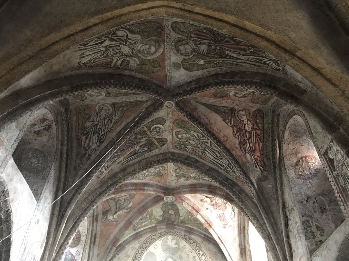 figeac1's tweet photo. Saint Cirgues roman church XIe with wonderful painting #hauteloire #romanchurch #saintcirgues https://t.co/RxPNKkmlOd
