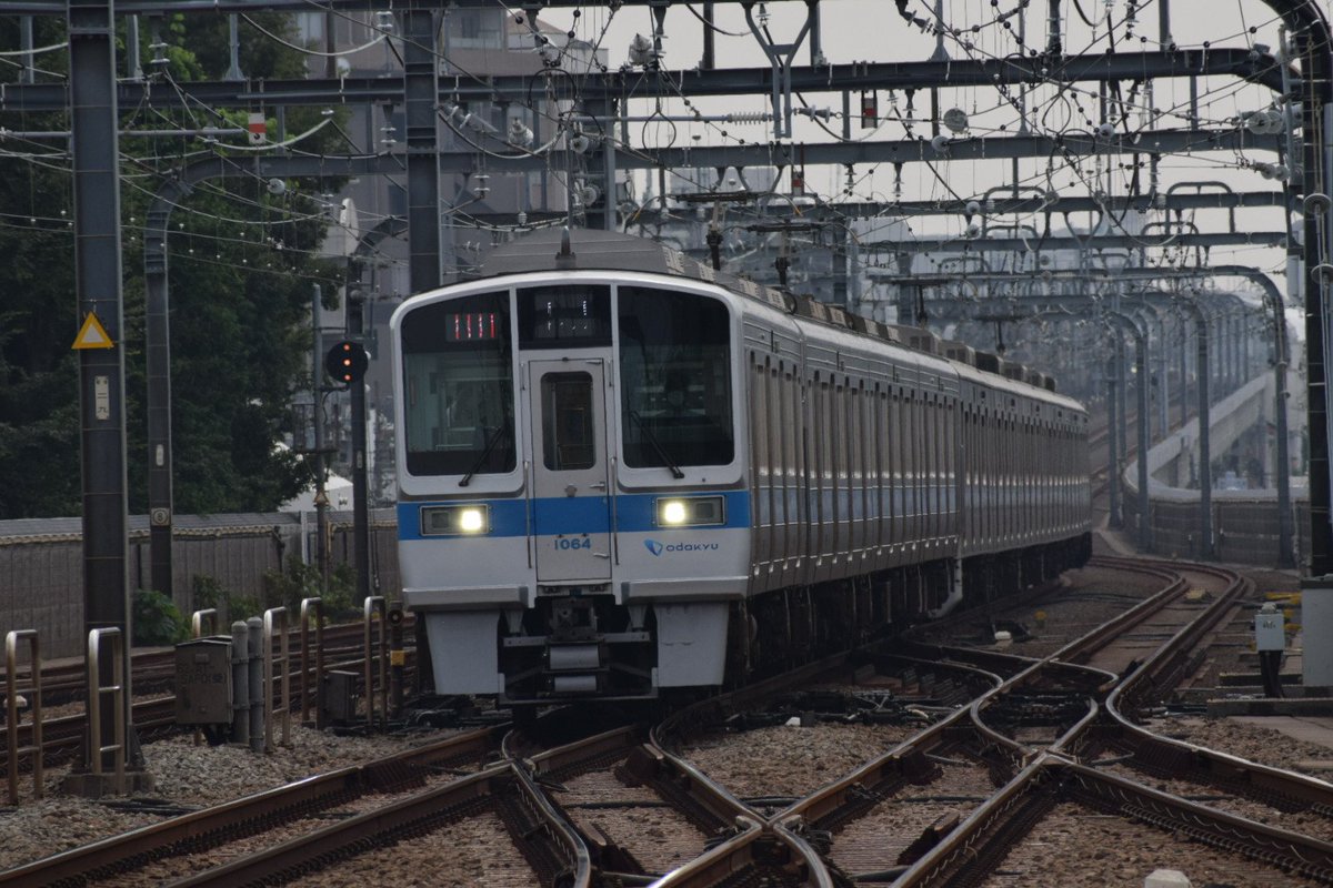 デハ8606 Meigeo 昨日14 52に経堂駅上りホーム小田原方で撮った小田急1064f 3264fの急行新宿行です 異系列なのに下二桁が揃った 小田急電鉄 小田原線 小田急小田原線 小田急1000形 小田急1000形リニューアル車 小田急3000形 T Co 176mkddic1 デハ8606 Meigeo 昨日14 52に経堂駅上りホーム小田原方で撮った小田急1064f 3264fの急行新宿行です 異系列なのに下二桁が揃った 小田急電鉄 小田原線 小田急小田原線 小田急1000形 小田急1000形リニューアル車 小田急3000形 T Co 176mkddic1