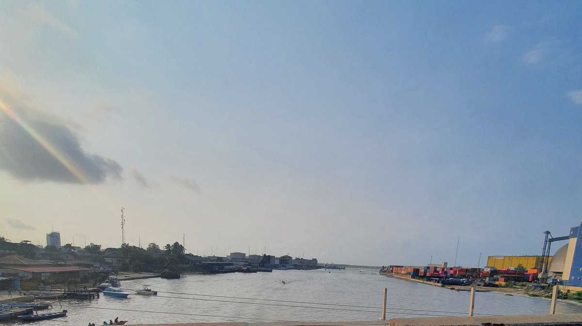 FinallyFemi's tweet photo. The view from Liverpool Bridge, Apapa. https://t.co/dIDJ9id98c
