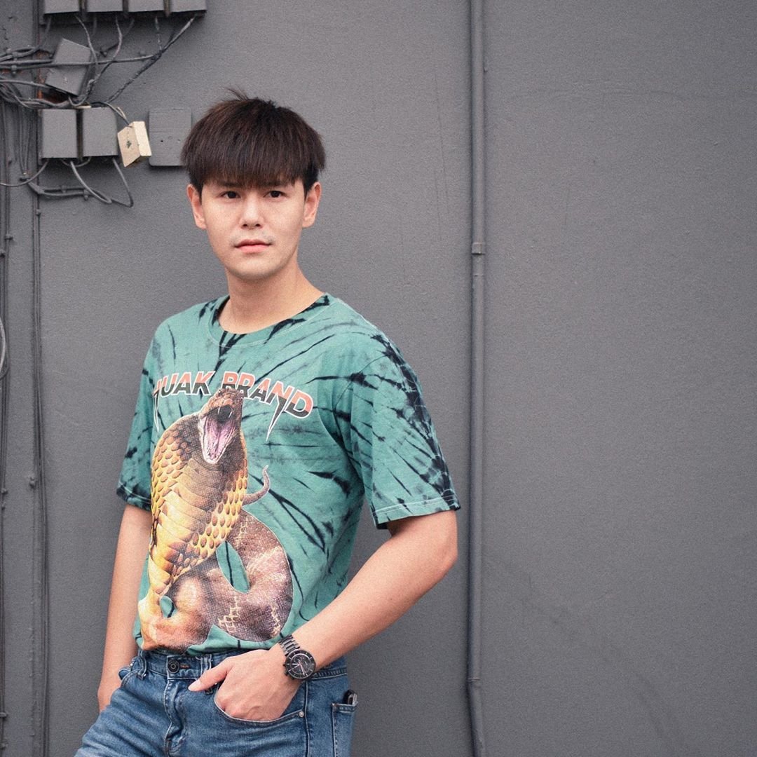 Name: Papang Phromphiriya ThongputtarukBirthday: February 18, 1993Instagram:  https://www.instagram.com/papangthongputtaruk/