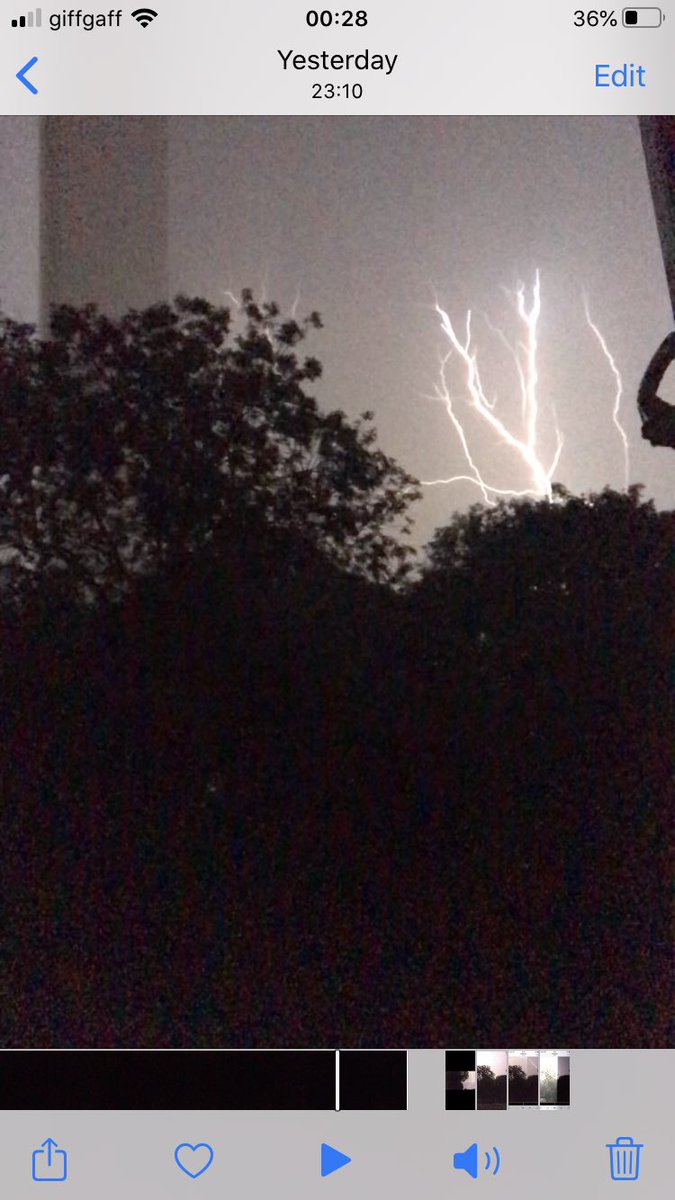 bespoke_nw's tweet photo. Big thunderstorm over Colwyn Bay last night 😮 https://t.co/bUvBcaAsJT