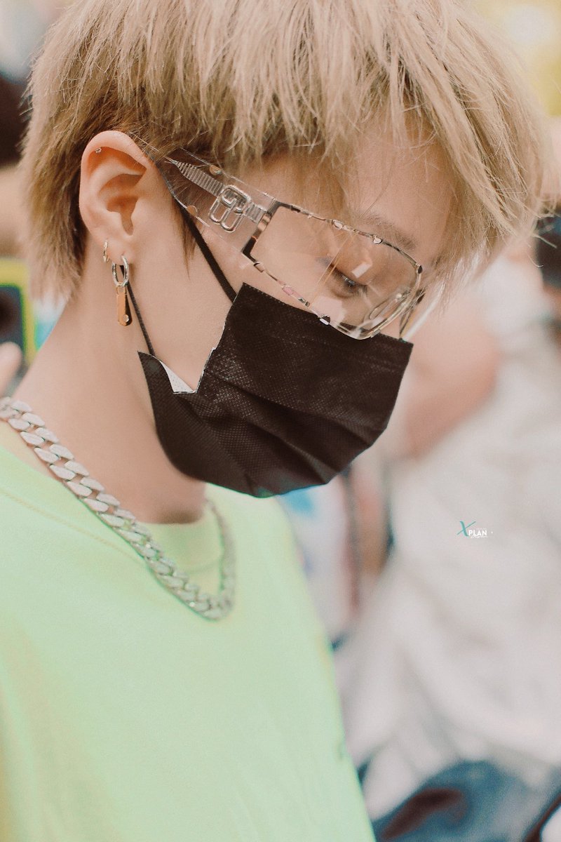 © X·plan | 刘雨昕 on weibo #刘雨昕 #liuyuxin