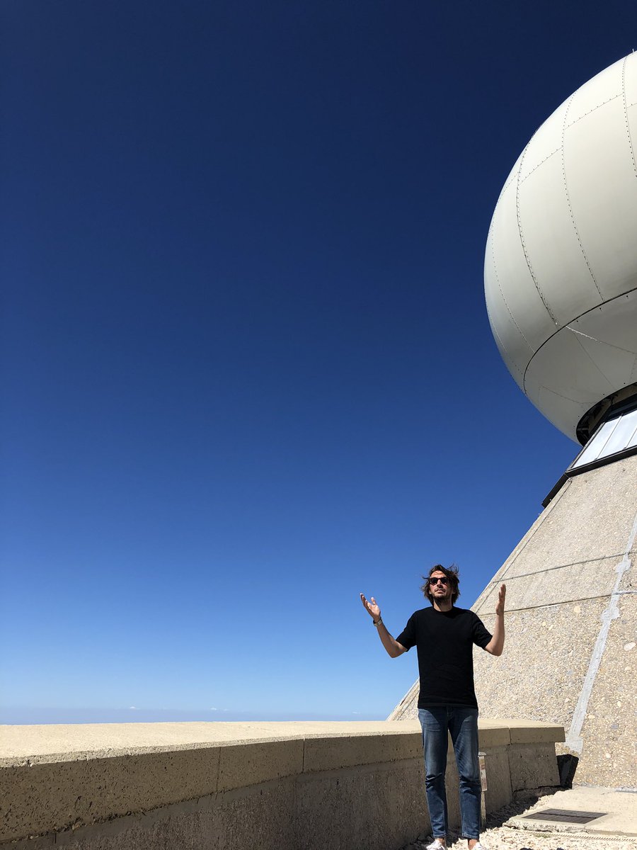 Ah oui sinon j’ai une émission sur <a href="/laRadioNova/">Radio Nova</a> à la rentrée.