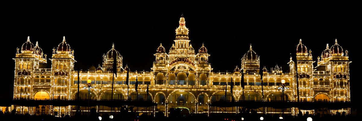 CastleRealtor's tweet image. Mysore Palace

Location: India
Built: 1912
Price:  The One for All quirk

Rebuilt after the formerly wooden palace burned down, this property is now both beautiful and built of stone. A statue of Gajalakshmi, goddess of fortune, will bring prosperity to the lucky buyer. 
#travel