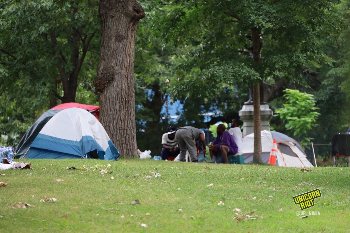 As the Mpls Parks Board attempts to enforce their new "temporary encampment permit" rules, many residents of outdoor communities are dealing with uncertainty of where they will be able to find safe shelter. https://unicornriot.ninja/2020/authorities-visit-loring-park-tent-encampment-bring-eviction-scare/Pics from Loring Park Sanctuary (August 10).