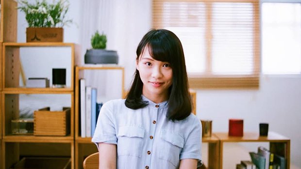 HsiangChiangJe1's tweet photo. She’s only 23.
A university student.
But she’s now locked up by the government.

#FreeAgnes #FightForFreedom https://t.co/lVMt5FvQX6