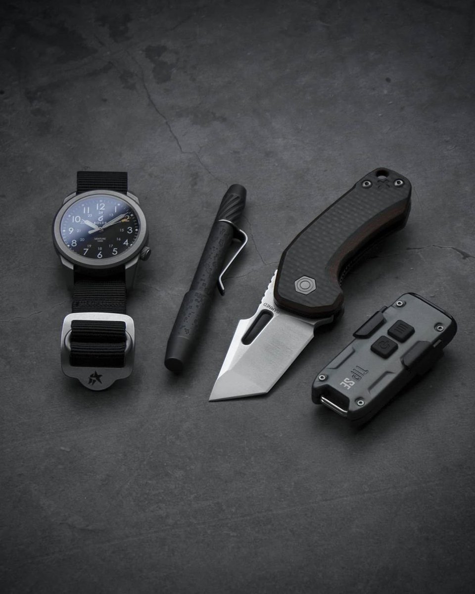 nitecorelight's tweet photo. #TIPSE bright up your day.⭐️
----
⚫️ 700 Lumens Max Output
⚫️ 26g Light Weight
⚫️ USB - C Rechargeable
----
Learn more : https://t.co/P9V6z2xfWZ
Credit : v._edc
#NITECORE #flashlight #everydaycarry https://t.co/0kVmqBHnsu