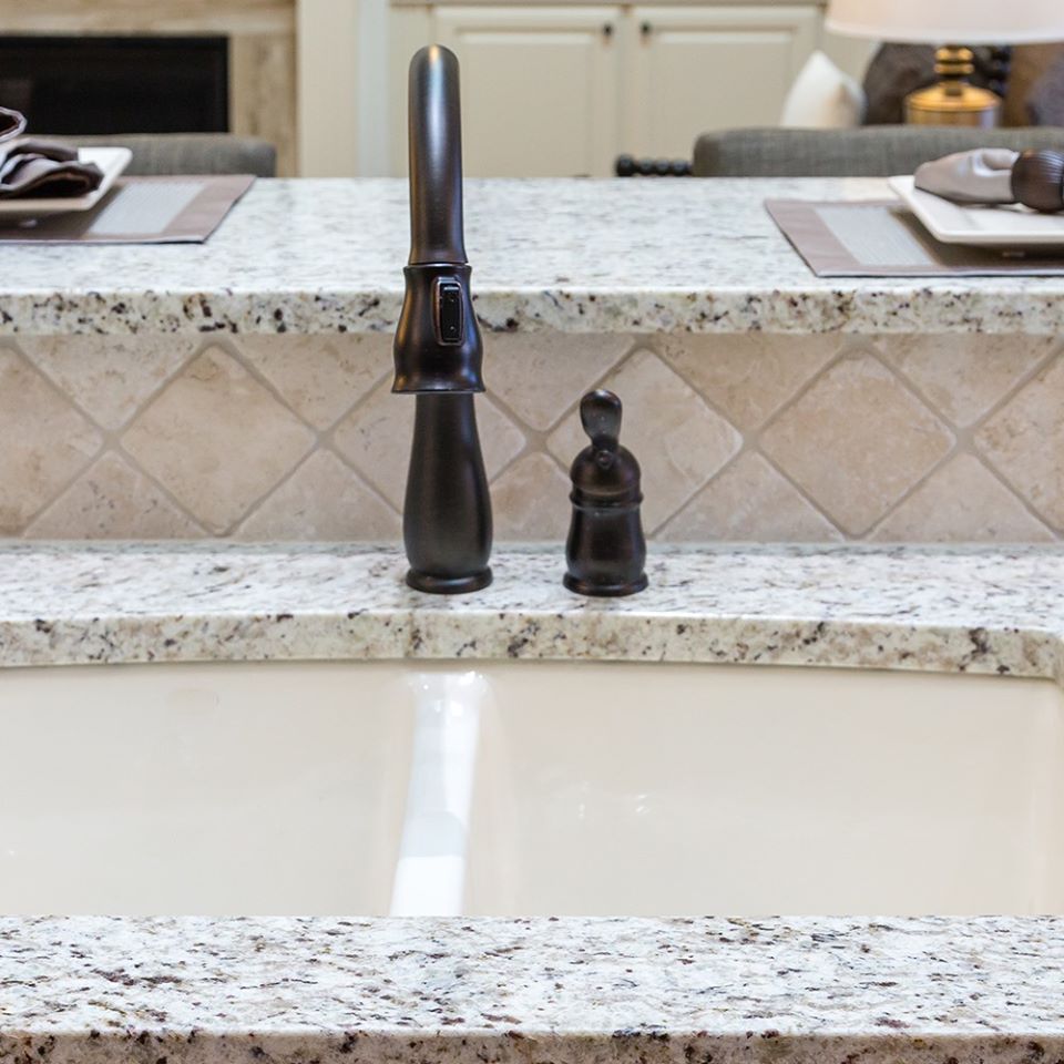 SDRemodeling2's tweet photo. Call Us☎214-801-9484
Browse Details: https://t.co/FcREMafzZw

#builders #homeimprovements #kitchencabinets #wood #quartz #homesweethome #remodelingideas #build #contractors #decor #renovationproject #interiordesigner #interiors #beforeandafter #cabinets https://t.co/worVnUWOWo