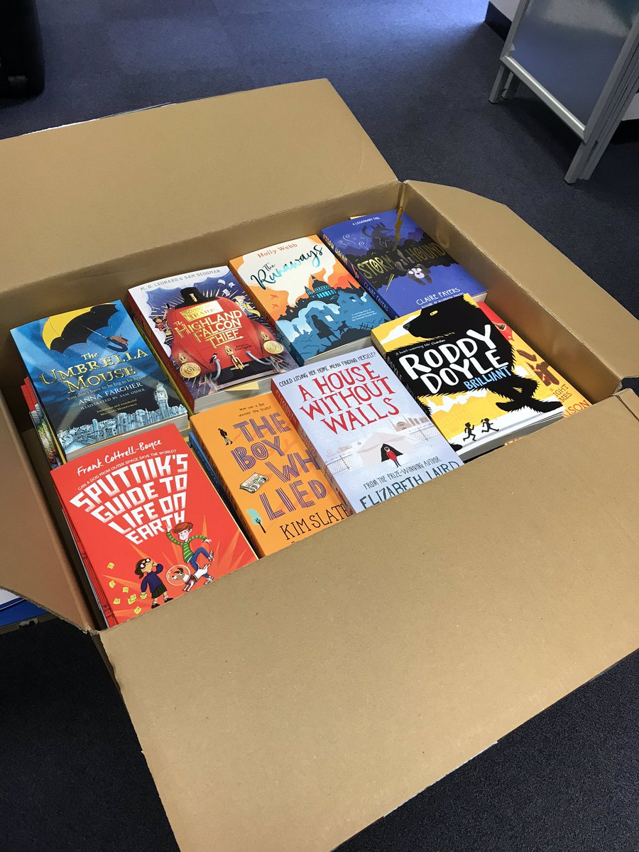 Kaye_Tew's tweet image. Another @MCBFestival #BigBookGiveaway Courtesy of @MacmillanKidsUK and @scholasticuk this time #GortonLibrary getting books to local families #ReadMcr #SummerReadingChallenge