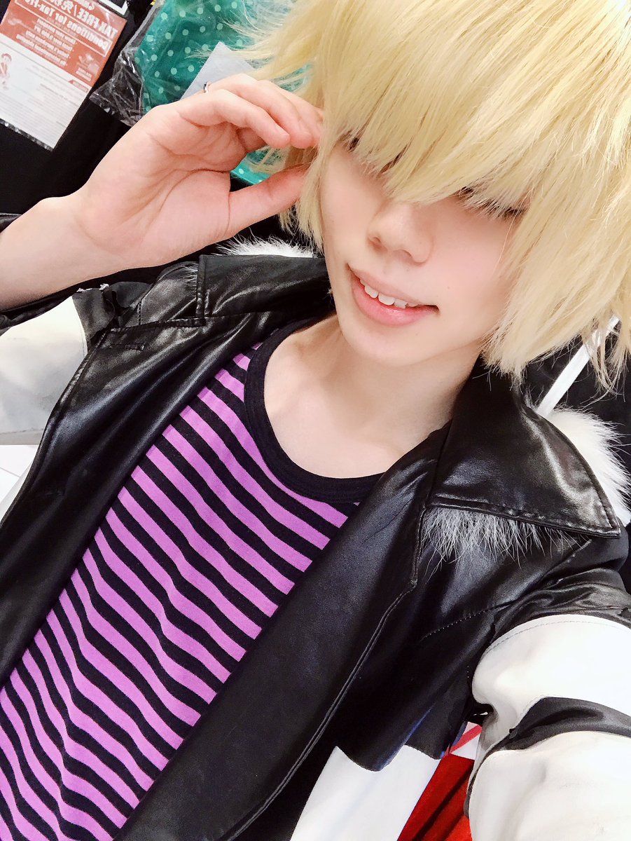 cosplaystaff312's tweet photo. 家庭教師ヒットマンREBORN！
週刊少年ジャンプ31号「リボーン第4回人気投票」
天野明　直筆サイン入りポスター

2020/08/15.   21:00までまんだらけ オークションで出品中です！！
開始価格は6千円からなので、是非入札してね！！

俺も欲しい😭
ベルも右奥にいるよ😊

#まんだらけうめだ店 https://t.co/ePGTxLT8Np