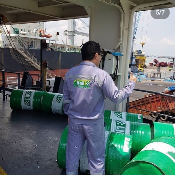 Bell1P's tweet photo. Production Of Bell1 Oil.
Product Of Singapore.
.
.
.
.
.
.
#engineoil #automotive #lubricant #Bell1LubricantsPakistan #lubrication #motoroil #Gearsoil #caroil #heavydutytrucks https://t.co/3Fik5LTHpM
