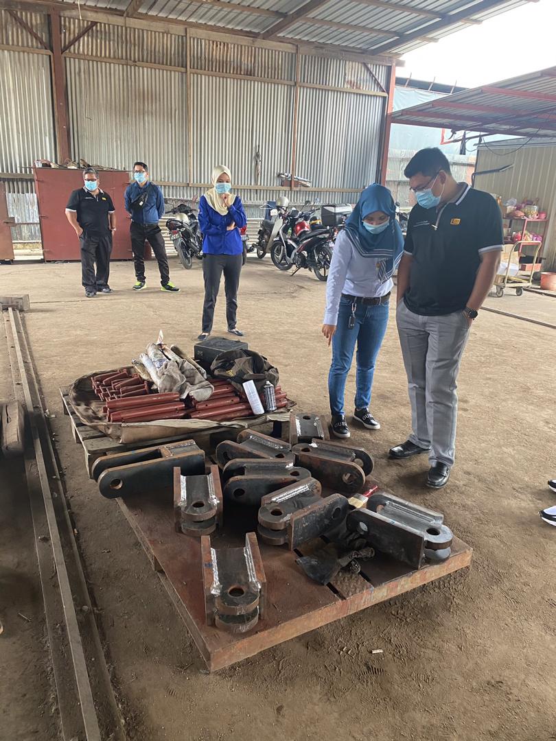 LAWATAN TEKNIKAL ke Kilang pengeluaran produk barrier dan form traveller bagi projek pakej 6A pada 4hb-5hb Ogos 2020 (barrier&amp;Form traveler) oeh PP Projek, WPP Projek, Jurutera2 JKR, wakil Kontraktor dan wakil perunding. # webforge, Shah Alam-barrier.Yee Hub, Ipoh - FormTraveler