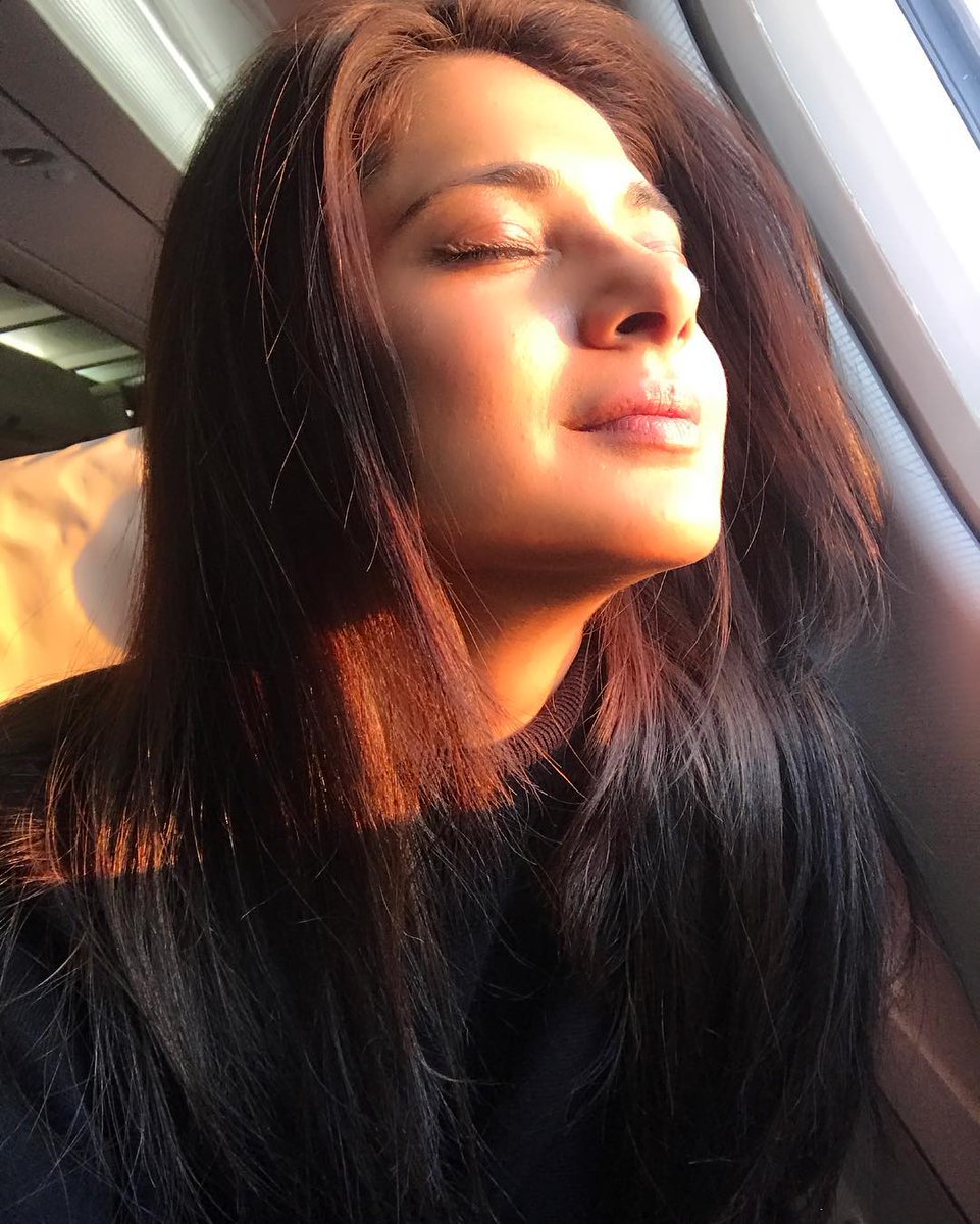 Day 11- selfie #jenniferwinget  #beyhadh  #beyhadh2  #bepannaah  #CodeM  #MayaAgain  #Saraswatichandra  #Maya  #DillMillGayye