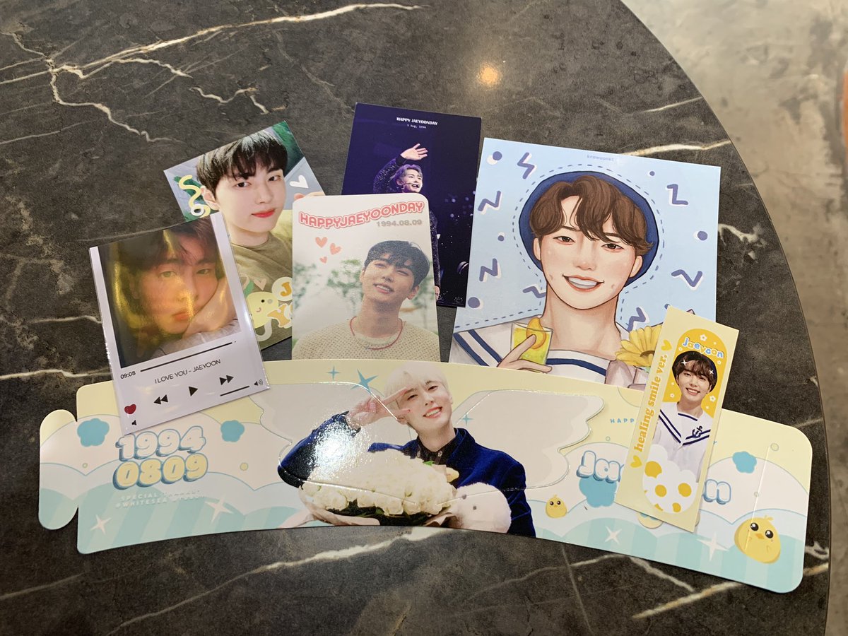 DAWON_THAILAND's tweet photo. ช่วงนี้ยุ่งมากกกก แต่แอดก็ได้มาหาพี่แจยูนแล้วค่ะ🥰❤️ คาเฟ่น่ารักมากๆเลย #0809imhereforyoon
#HAPPYJAEYOONDAY
#JAEYOON #SF9 https://t.co/ZhpncdyQFj