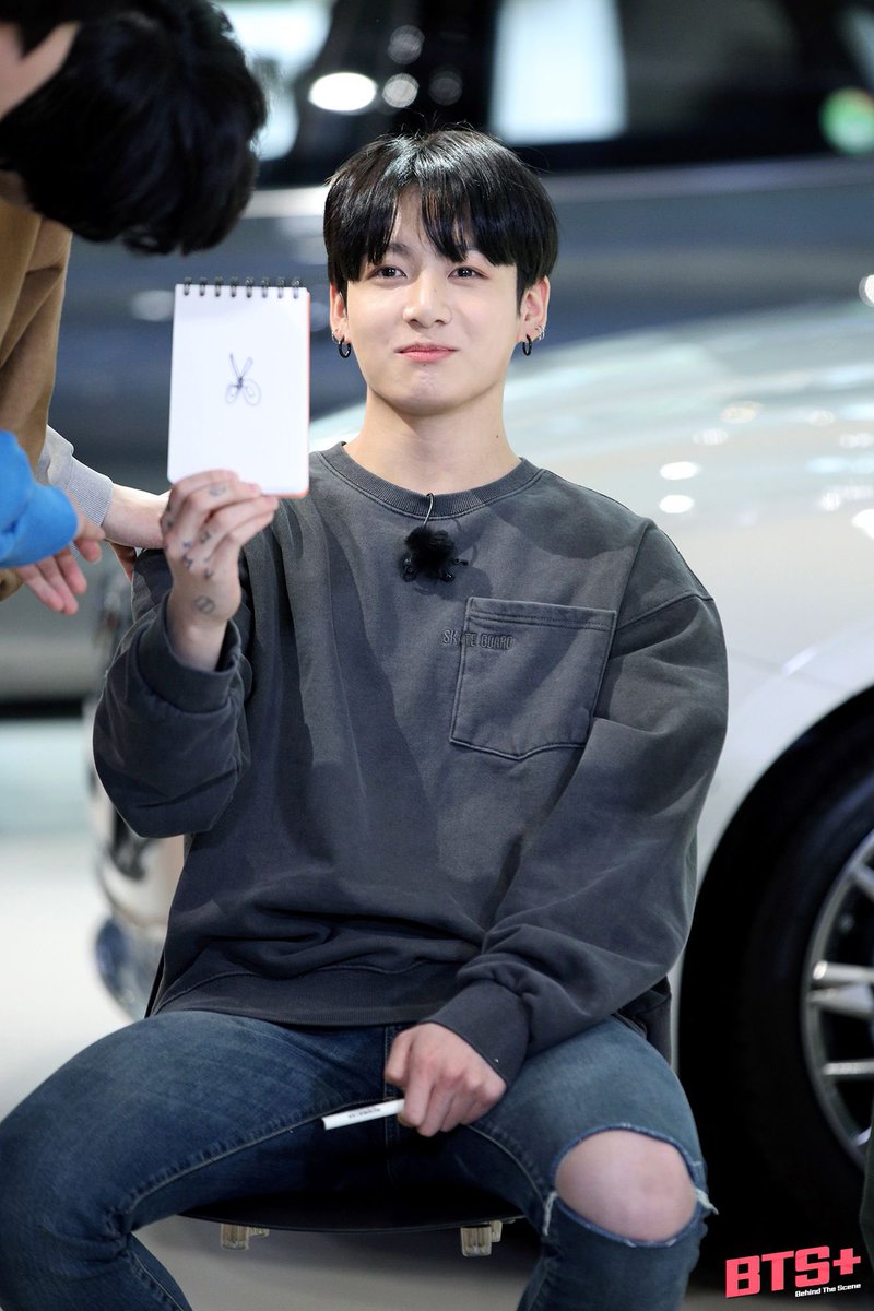 ChagiChaeb's tweet photo. [ RUNBTS eps. 110-111 ] Jeon Jeongkook #jeonjungkook #bts #runbts https://t.co/uQ686tbKRV