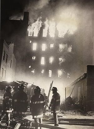 checktherhyme1_'s tweet image. As the ashes escaped buildings that burned in the Bronx for much of the 70s, Hip Hop was born. A sign of resiliency &amp;amp; hope, as well as a positive outlet for Black &amp;amp; Brown youth from neglected neighborhoods. 

Happy birthday, Hip Hop.