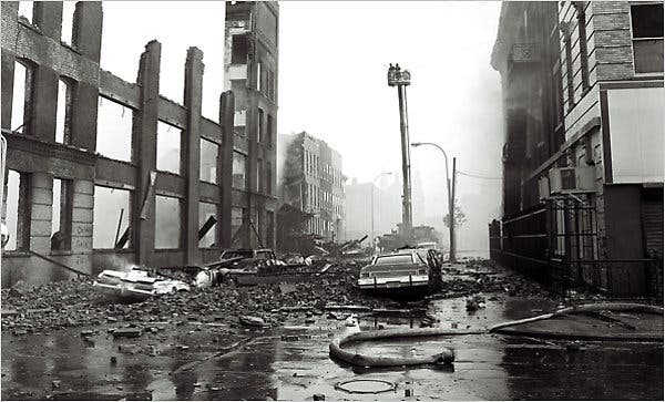 checktherhyme1_'s tweet image. As the ashes escaped buildings that burned in the Bronx for much of the 70s, Hip Hop was born. A sign of resiliency &amp;amp; hope, as well as a positive outlet for Black &amp;amp; Brown youth from neglected neighborhoods. 

Happy birthday, Hip Hop.