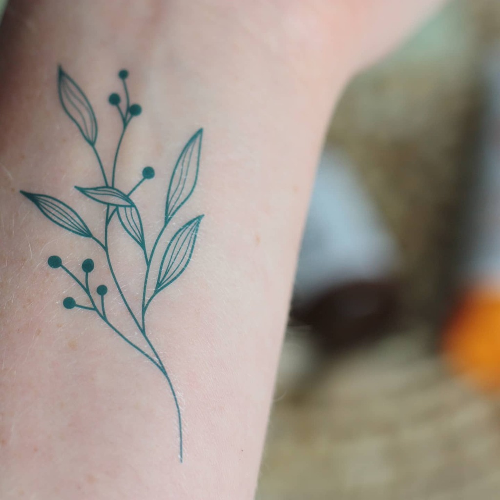 Nous_les_Nanas's tweet photo. Voici le rendu des tatouages éphémères @bernardforever que j'ai recu dans la NUOO Box le mois dernier.

Je les trouve vraiment très jolis. Leur tenue est meilleure que ce à quoi je m'attendais.
Ils tiennent facilement 3/4 jours sans s'abîmer.

Vous avez déjà testé les tatoua… https://t.co/5XPkIucesf
