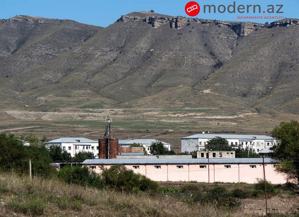 modernaz_'s tweet photo. Ermənilərin viran qoyduğu Xocalının ən son FOTOLARI 

#Azerbaijan #modernaz #modernnews #armenia #Armenianagression #StopArmenianOccupation #EndAgression #Karabakh #KarabakhisAzerbaijan #Khojaly #JusticeforKhojaly 

https://t.co/1Up7zuUBWv https://t.co/nMHBTi6xBN