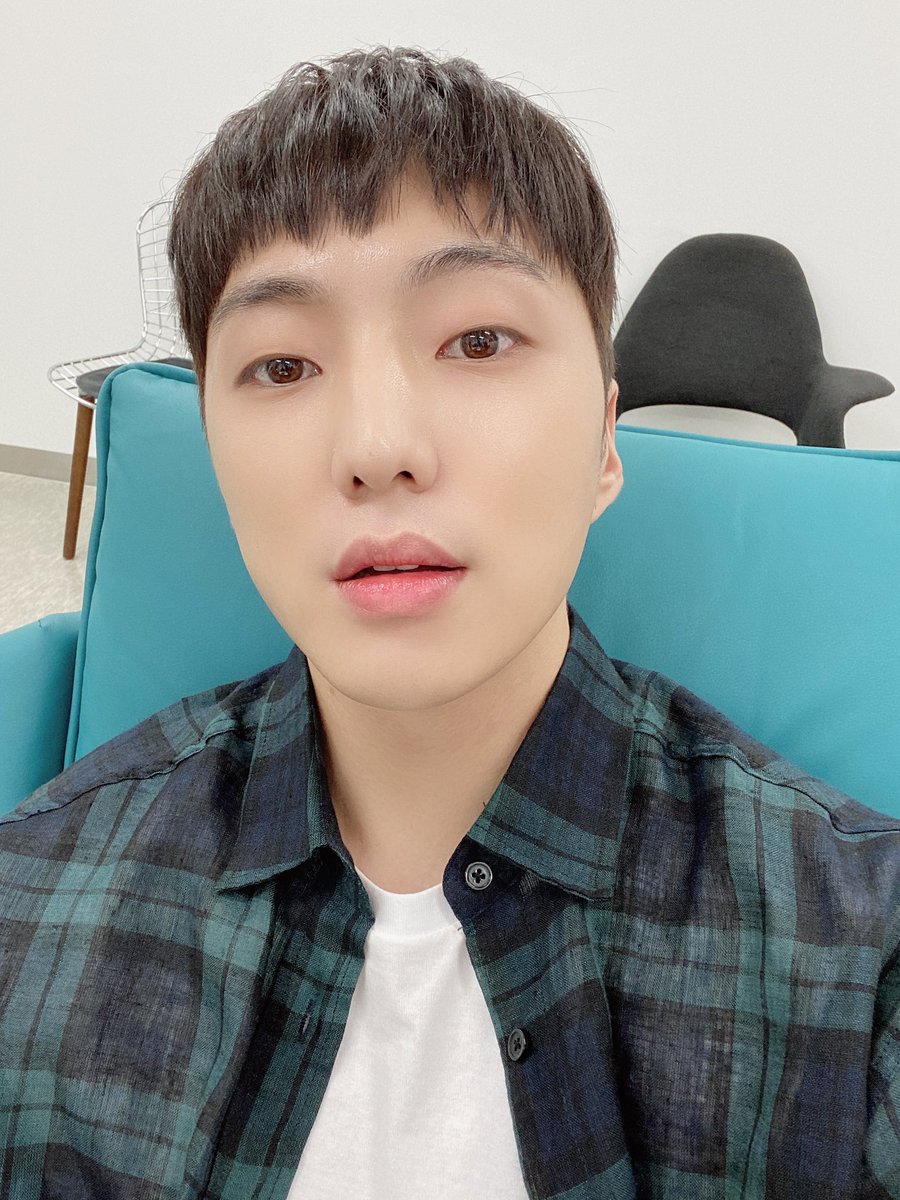 official_yoon_'s tweet photo. 힘 냅시다! 저도 힘 낼게요💪🏻 https://t.co/IUW2tE2WVk