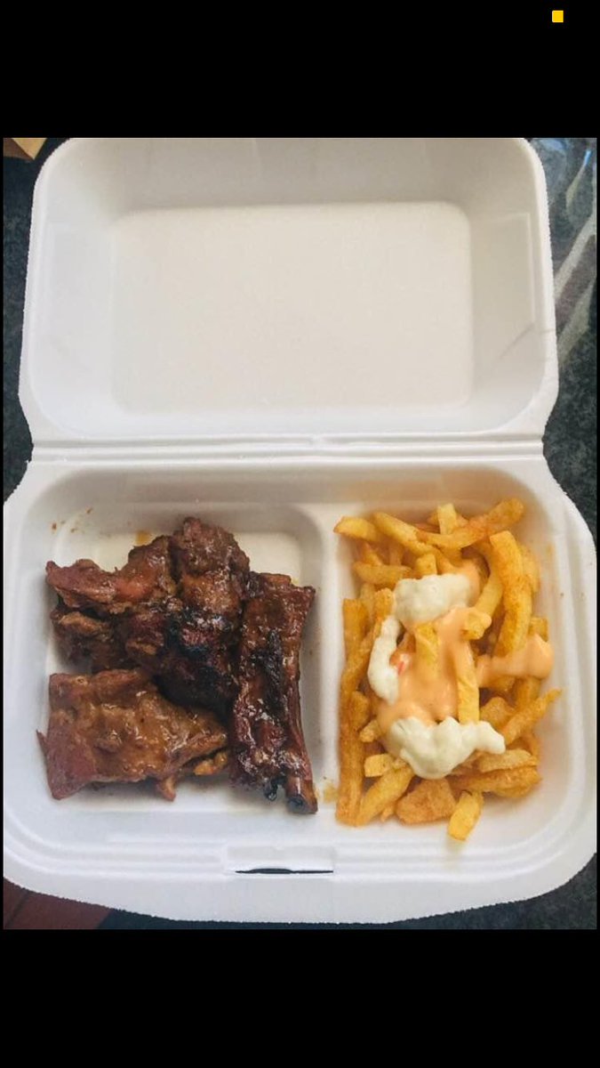 pelo_hle's tweet photo. Hi family&amp; Welkom twitter👋🏾  Firstly, thanks for all the RTs from the previous post. The support was amazing♥️. My brother has added ribs to his menu and has a Women’s week special going this week. Please place your orders and support, if not, please RT��🏽. Thanks in advance🌼 https://t.co/ccOGVy7FPf