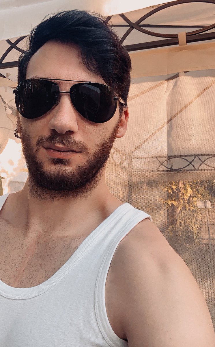 elvisnick_real's tweet photo. ‘Born This Way’ is the only song in the new album that I’ve written and composed. I think it’s the song that best represents me 😎
(And no, that’s not a @ladygaga cover 🤣)
@pmsstudio @SonyMusicItaly
#bornthisway #pmsstudio #musiclabel #newmusic #newsingle #singer #songwriter https://t.co/Dhp5g71ZtK