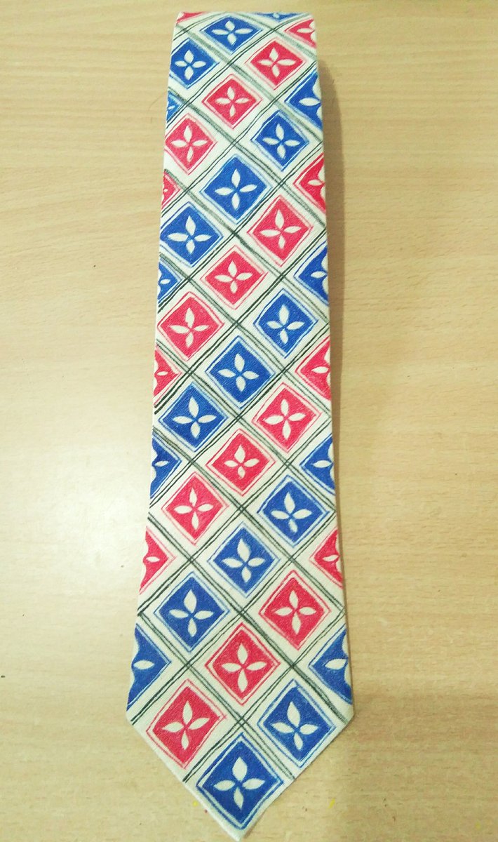 shrijay09's tweet photo. Handmade(madhubani painting)ties with pocket square for men on silk fabric.(8804036063)
#Vocal4Handmade #vocalforweavers #VocalForLocal @epchindia @TexMinIndia @GeM_India @smritiirani @smritiirani @csbmot @ https://t.co/VJ0ZgVeyrb