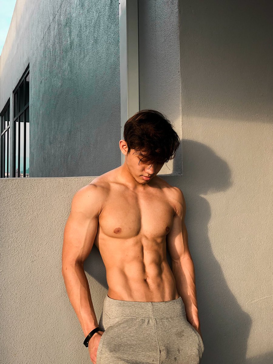 kingarep_'s tweet photo. 🥵🥵🥵 https://t.co/BvFgR99zy3