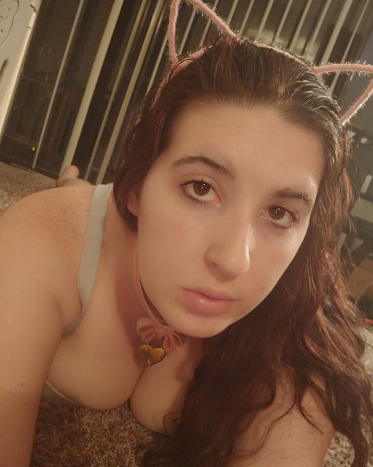 Im a naughty girl, waiting to be played with.   @bearhugcamgirls @PromosLove @BbwHeathens @WeLove2Promote<a href="/tag/bigass"class="tags"><span>#bigass</span></a><a href="/tag/thickwomen"class="tags"><span>#thickwomen</span></a><a href="/tag/curvywomen"class="tags"><span>#curvywomen</span></a><a href="/tag/onlyfans"class="tags"><span>#onlyfans</span></a><a href="/tag/dd"class="tags"><span>#dd</span></a>