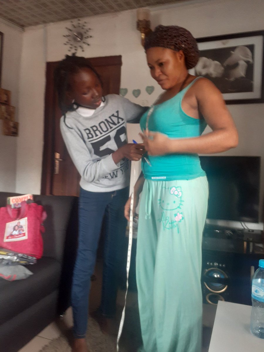 Favour Adebayo👗✂️ tweet media