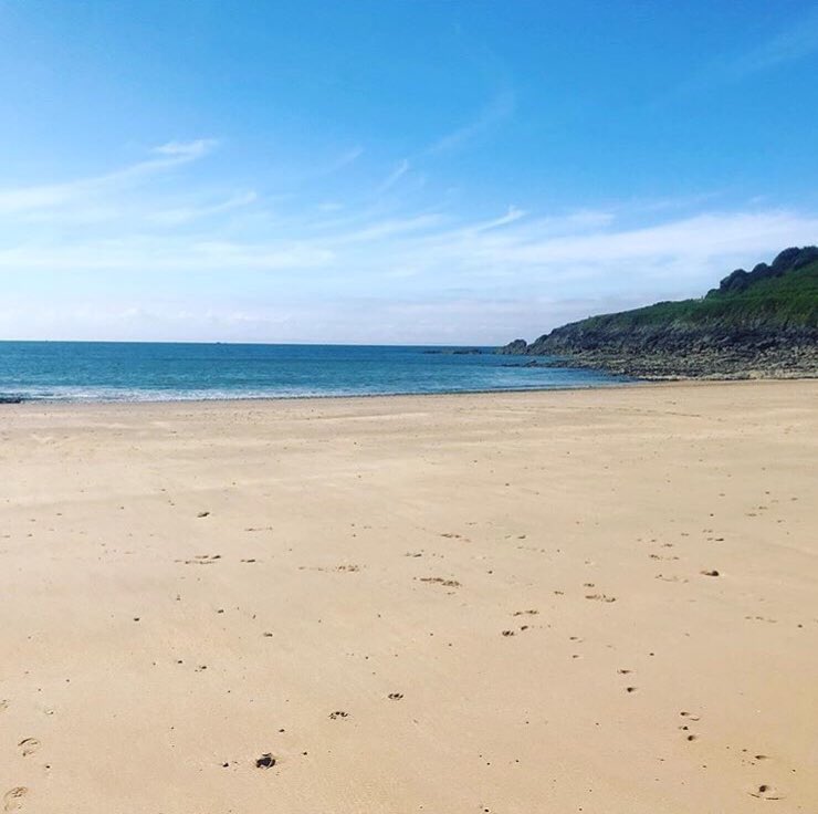Yes, that is #langlandbay
No, not today
Yes, it’s just as nice today ☀️ 
Although yes, a little busier you could say 😉 
Thank you for the tranquil photo @ bon_jour77 on insta