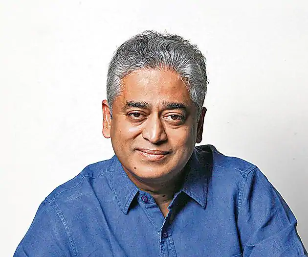 PeriwinkleMania's tweet photo. Give them a call when #TwoFacedTwitter starts trending.
#HalfFaceTwitter https://t.co/lVJGRULtT3