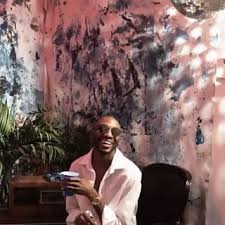 SCARCI_Italian's tweet photo. Latte and a smile from the fashionable @walkinmannequin!
Looking good in #SCARCI
#menwithstyle #fashionablemen #scarcilife https://t.co/yhWeotMoXK