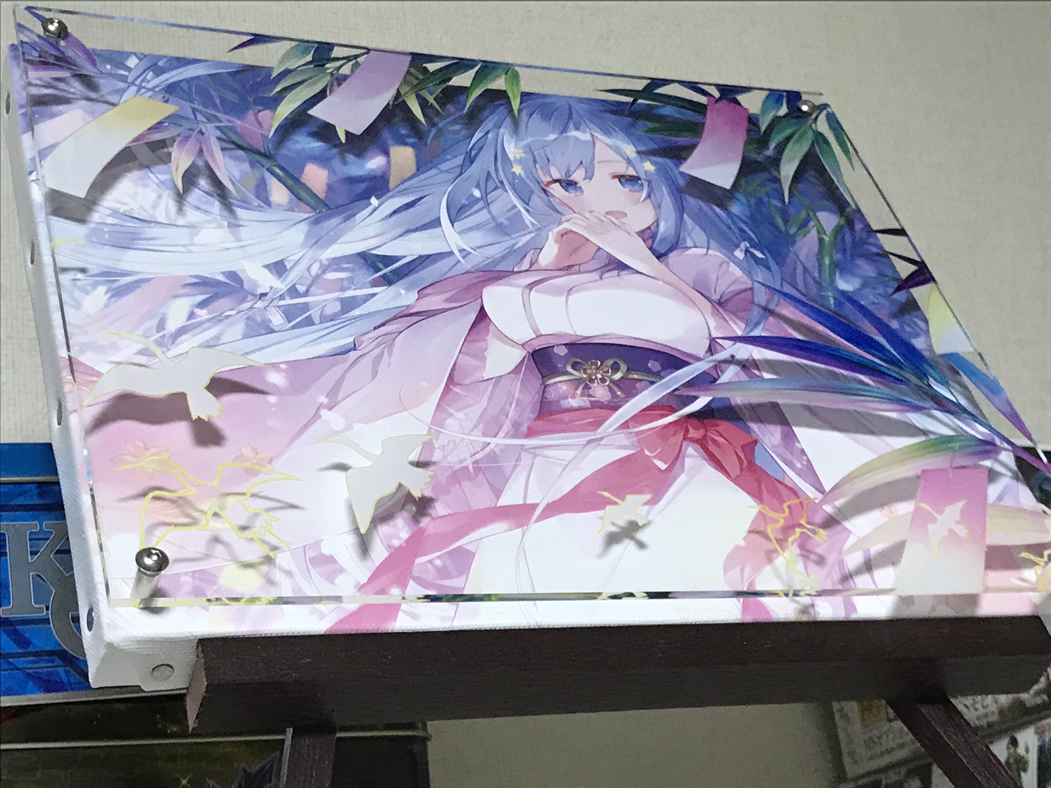 Twitter 上的 あいしあ レイヤードグラフ アクリル板の絵が影になってキャンバスに映るのが 見ててめちゃくちゃ楽しい キャンバスの発色も損なわず 多角的に楽しめる T Co Pggmebrx4w Twitter