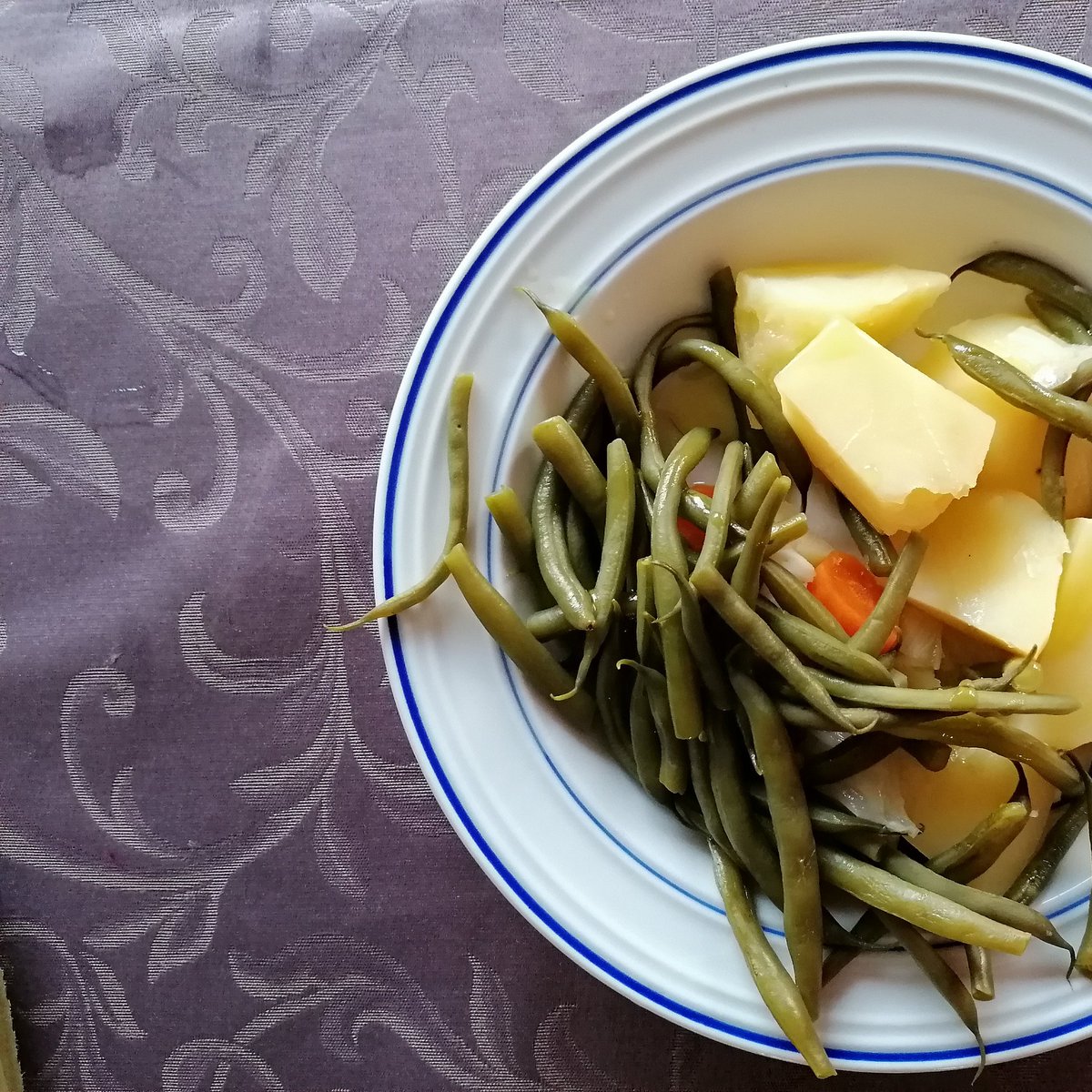 oronetaroscana's tweet photo. Humilitat en un plat #bollit #elpanostredecadadia #sinoesbollitnoessopar #xequebo #bajoqietadestiu #estiu2020 #cosessencillesHumilitat en un plat #bollit #elpanostredecadadia #sinoesbollitnoessopar #xequebo #bajoqietadestiu #estiu2020 #cosessencilles https://t.co/CKvYwK688h