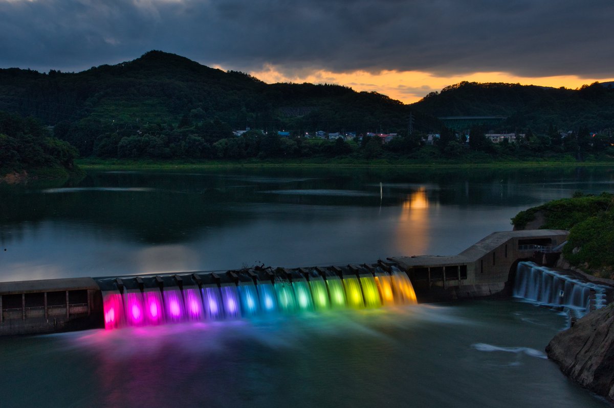 O Xrhsths Akki Sto Twitter R2 8 10 錦秋湖大滝ライトアップ 錦秋湖大滝 日本夜景遺産 湯田貯砂ダム 湯田ダム 錦秋湖 西和賀町 Iiiwate 岩手の夏
