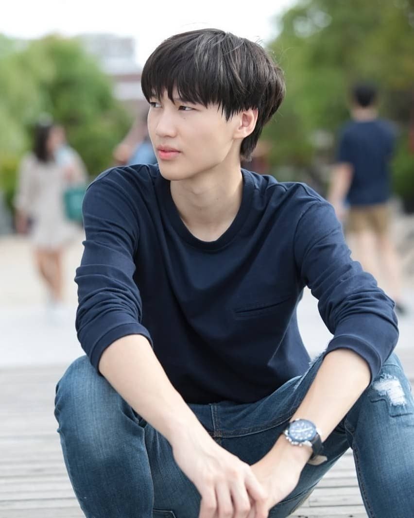 Name: Un Napat PatcharachavalitBirthday: January 6, 2003Twitter:  @napat_un Instagram:  https://www.instagram.com/napat_un/&nbsp;