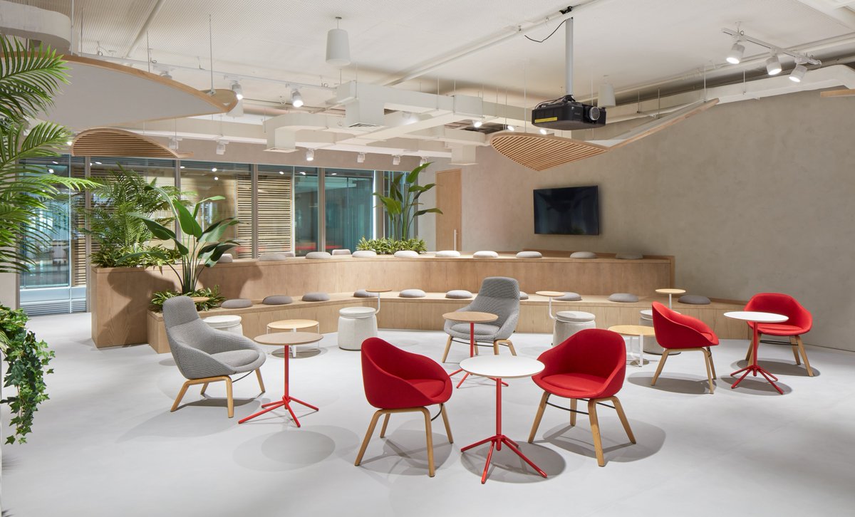 UnitedWorkplace's tweet photo. Discover how our #MiddleEast partner @SummertownUAE helped global #pharmaceutical company @TakedaPharma
build their new #LEED certified HQ.

Read here: https://t.co/Td4pqh81QY

#Dubai #sustainabledevelopment #Sustainability https://t.co/xvfLqz3wef