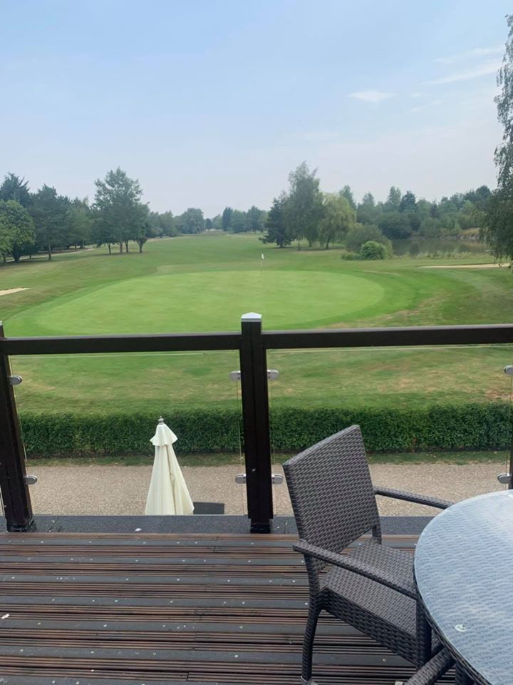ProfileDigital's tweet image. Filming over at Lakeside Lodge Golf &amp;amp; Country Club today 🤩🎥 Capturing some amazing drone footage of the course aswell as all of the facilities!

Keep your eyes peeled on their socials for the finished video 👀