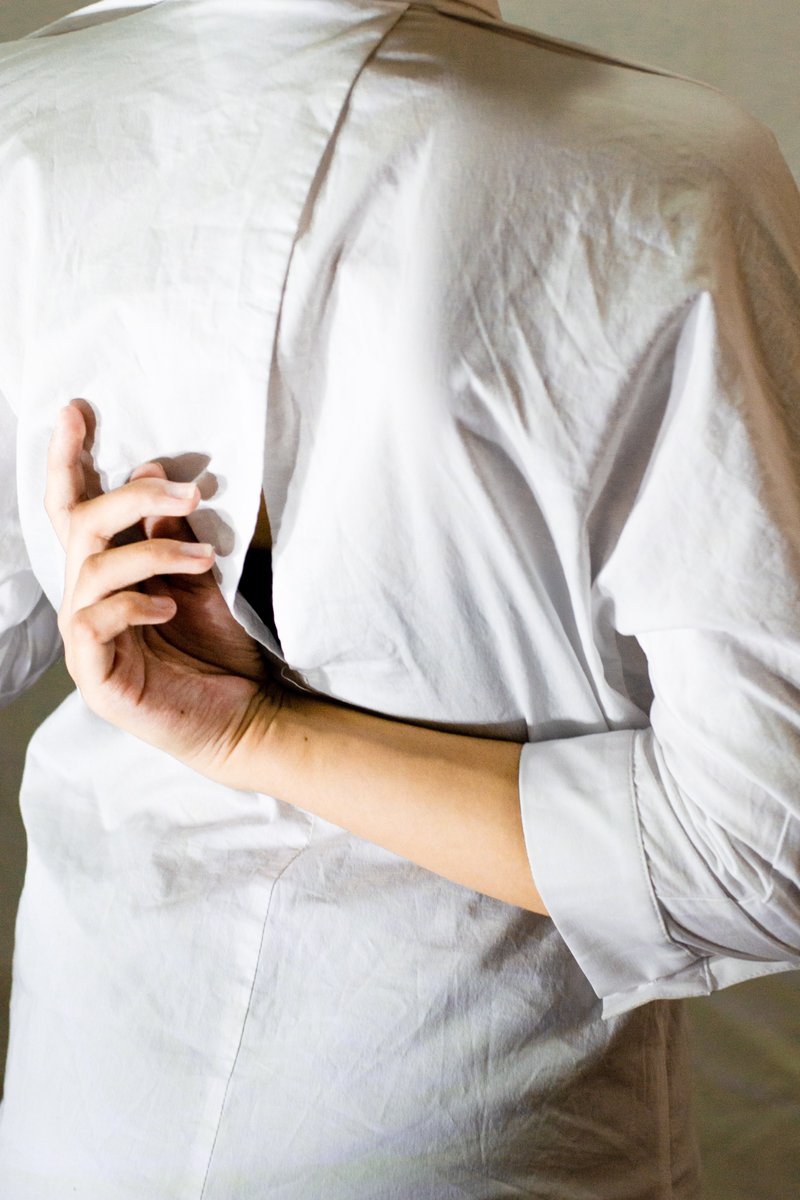 chencreates's tweet image. WHITE LONGSLEEVE
Price: P99

SIZE: S
CONDITION: 10/10
ㅤ
The item have been used lightly.
All items in excellent condition unless noted.