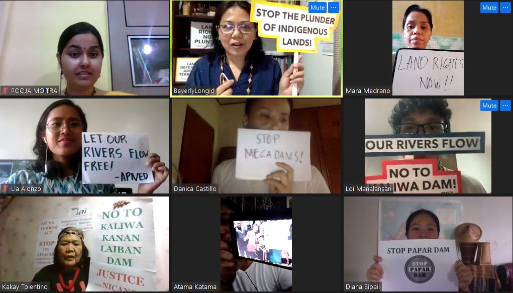 ipmsdl_'s tweet photo. Ending today's discussion, participants bring out their different calls! #NoToLargeDams #LetOurRiversFlowFree #DefendAncestralLands #LandRightsNow https://t.co/loo8T6h5Ci