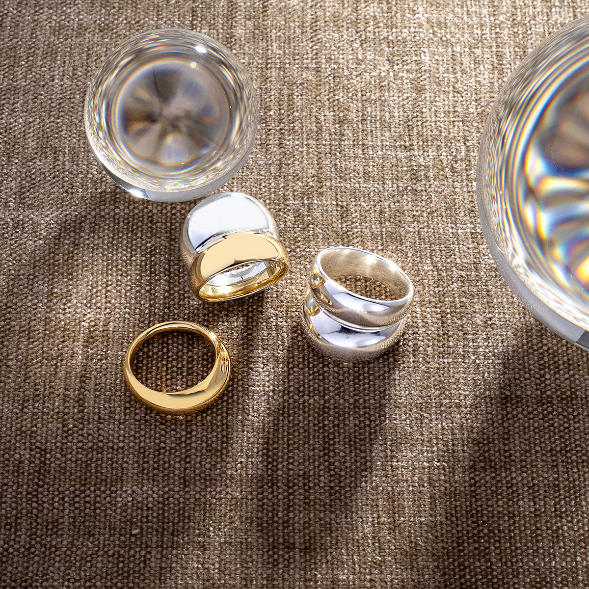 CWSellors's tweet photo. Designed by Regitze Overgaard, the new Georg Jensen Curve collection captures the exquisite beauty of a perfect contour.

Shop here: https://t.co/0kxuBgN0A2

#CWSellors #FineJewellery #LuxuryJewellery #GeorgJensen #CurveCollection #DanishJewellery #NewJewellery https://t.co/dBlBvRbU1Q