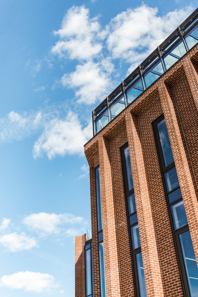 New images of the Canterbury Christ Church University building have just been released! Read all about this £64.5m project in our magazine – bit.ly/ArcadiaSummer2…

Photography credit - Jack Peilow 

#architecture #CCCU #hamiltonarchitects #education