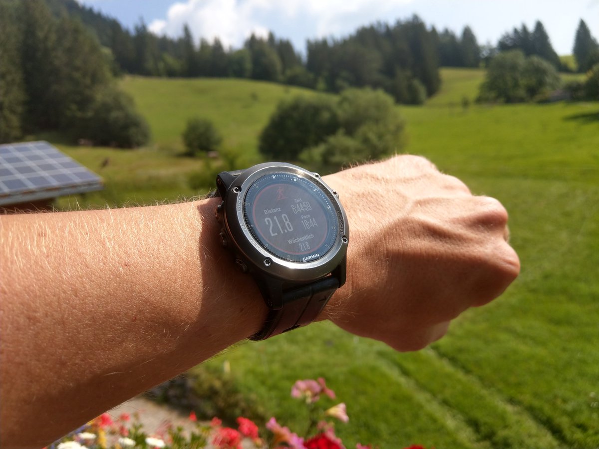 jaeger_d_berge's tweet photo. Heute gibt es dann einen Ruhetag 🤔 aber vielleicht auch nicht.
#virtualvert #beatyesterday @GarminDACH https://t.co/0U5LAYl2y3
