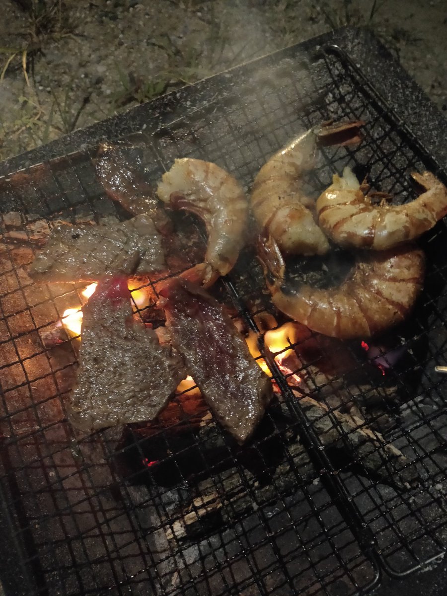 KNekosama2's tweet photo. 久しぶりにジュージューいわせて来ました

誰とも接触なしの楽しい時間でしたなぁ

だが、夜やのに暑すぎる！ https://t.co/VXxnUSGqNn