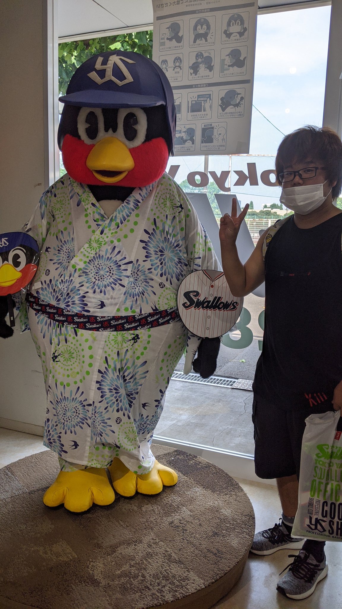 まっつー 154cmの男 一昨日 つば九郎店へ行ってきた W つば九郎かわいいな 東京ヤクルトスワローズ つば九郎 推し T Co Swjdnx0g1n Twitter