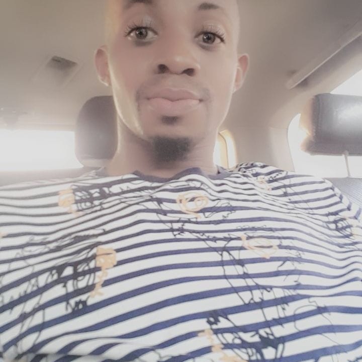 HammedOlayemi17's tweet photo. To All #MUFC_FAMILY Join Me In This Glorious Celebration As I Clock A Year Older Today💯... I Really Need Your Prayers And Your Wishes. Thank You All
 #GGMB❤💯✔
#MUFC
@iam_wilsons https://t.co/q0oIWzGnLT