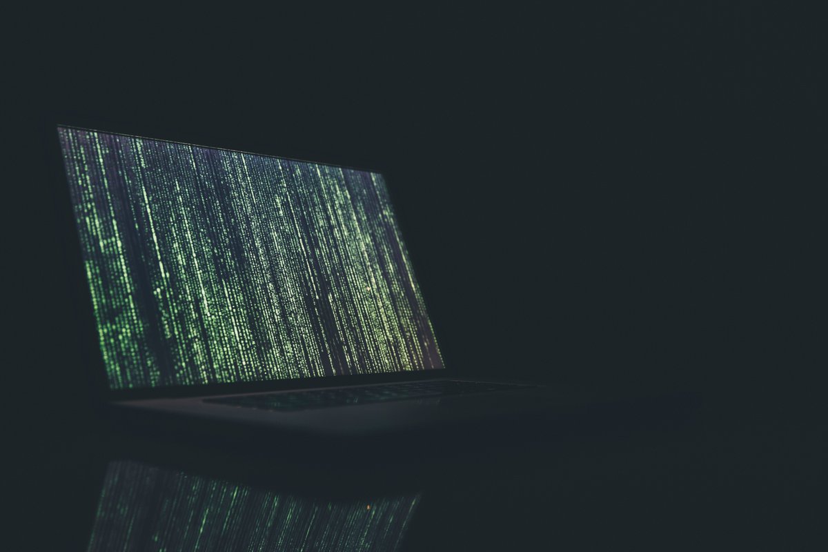 Welke toekomstige datastrategieën zijn passend voor de overheid? Wordt de overheid een databedrijf? En wat betekent het om een datahoeder te zijn? Lees de paper en Nederlandse samenvatting op onze website: digicampus.tech/toekomstige-da… #Onderzoek