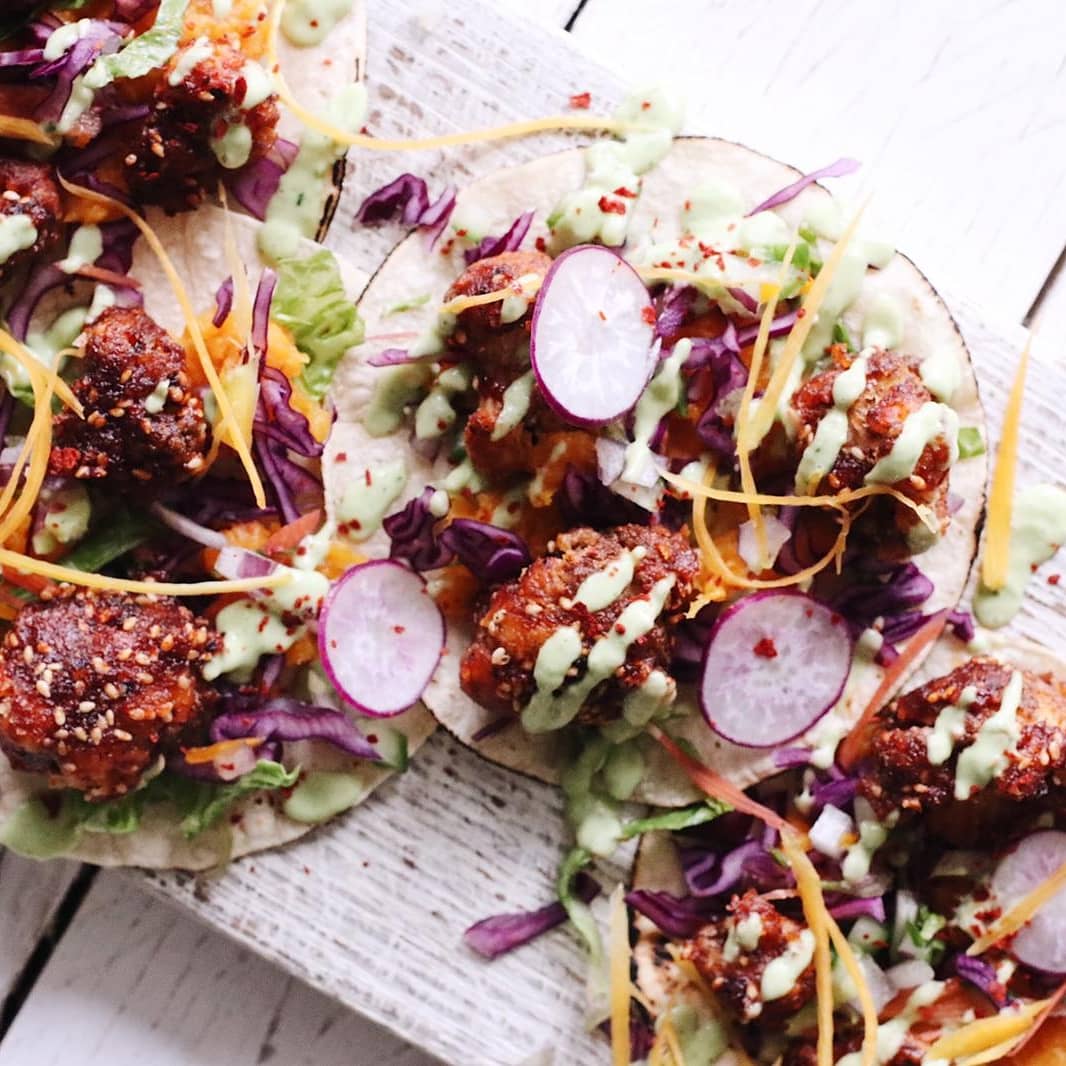 FatWalrusPub's tweet photo. KITCHEN TAKEOVER

We're lucky enough to have @komexkitchen serving their banging Korean Mexican food from the pub 

They'll be here Thursdays and Fridays and will take over the whole kitchen

To make it even better, we're doing 20% off cocktails, spirits and wines this Thursday https://t.co/2t3rap537j